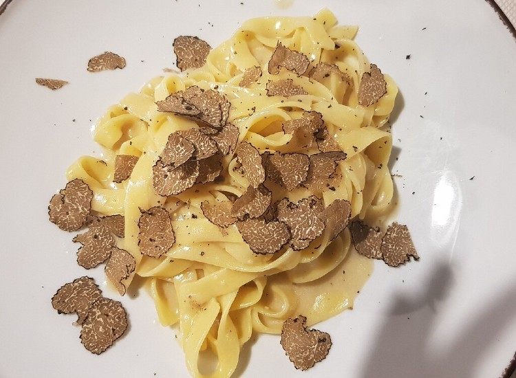 Tagliatelle al tartufo